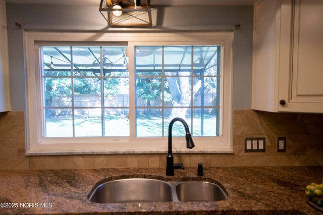 4726 Sutton Place, Toledo, OH 43623