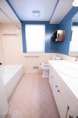 4726 Sutton Place, Toledo, OH 43623