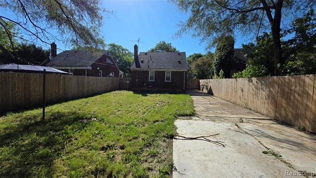 12585 Duchess Street, Detroit, MI 48224