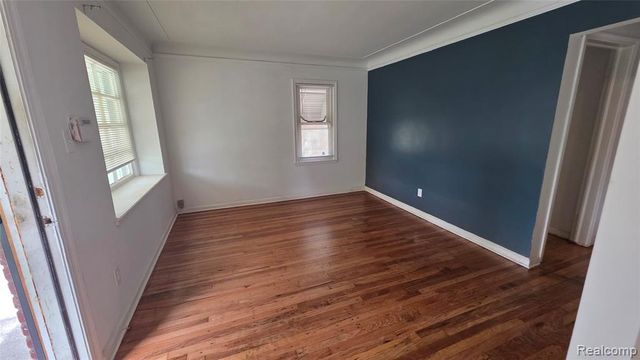 12585 Duchess Street, Detroit, MI 48224