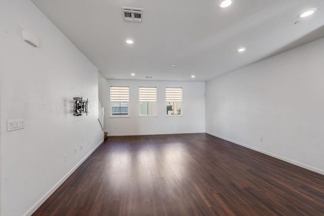 6914 Geyserville Street, Dublin, CA 94568