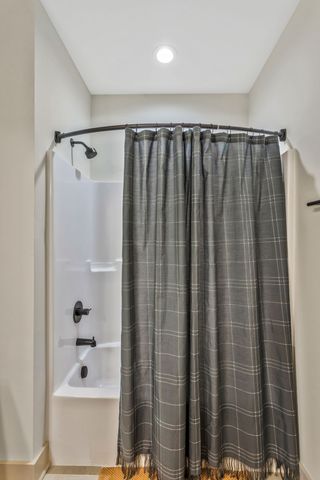 1180 Snell Rd, Lewisburg, TN 37091