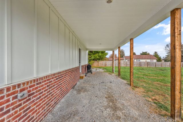 1180 Snell Rd, Lewisburg, TN 37091