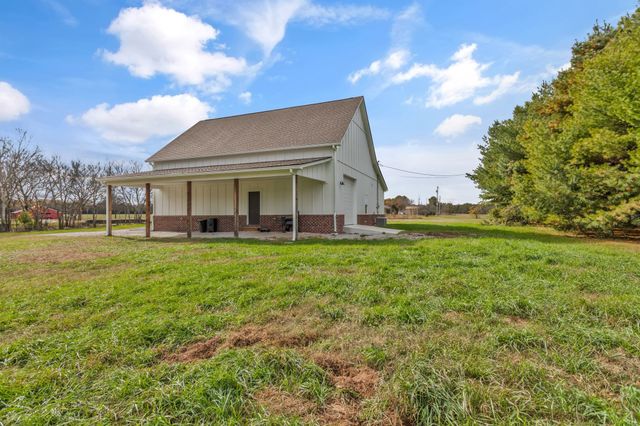 1180 Snell Rd, Lewisburg, TN 37091