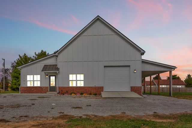 1180 Snell Rd, Lewisburg, TN 37091