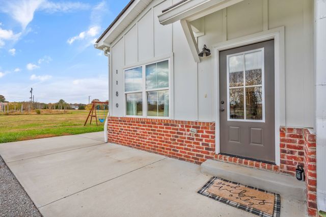 1180 Snell Rd, Lewisburg, TN 37091