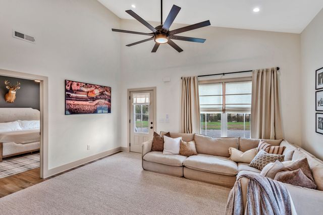 1180 Snell Rd, Lewisburg, TN 37091