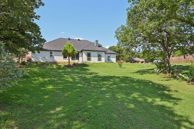 4801 W Wedgefield Road, Granbury, TX 76049