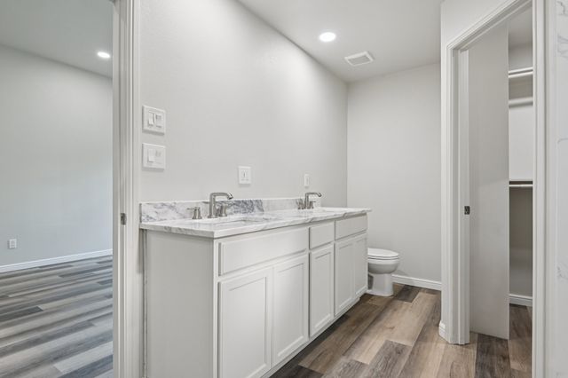 4801 W Wedgefield Road, Granbury, TX 76049