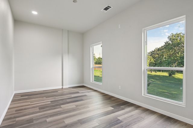 4801 W Wedgefield Road, Granbury, TX 76049