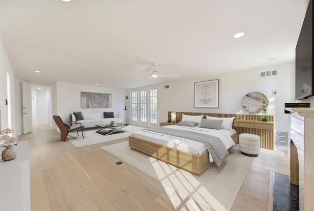 50 Saddlebrook Lane, Houston, TX 77024