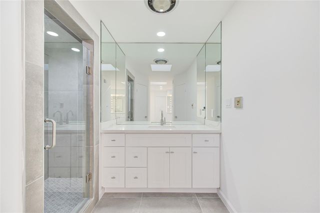 50 Saddlebrook Lane, Houston, TX 77024