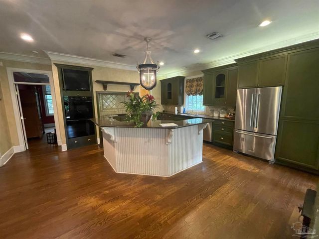 1904 E Larua St, Pensacola, FL 32501