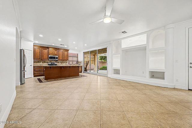 10044 E LOS LAGOS VISTA Avenue, Mesa, AZ 85209