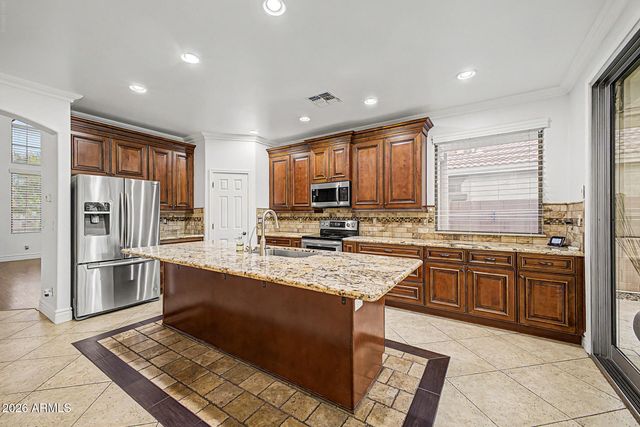 10044 E LOS LAGOS VISTA Avenue, Mesa, AZ 85209