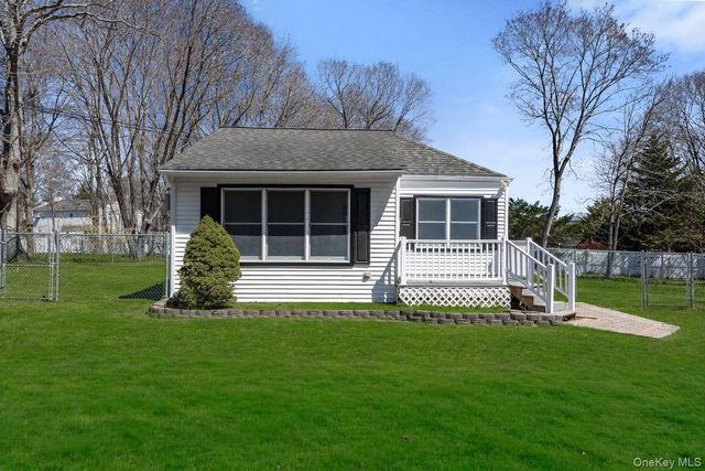 819 Canal Road, Mount Sinai, NY 11766