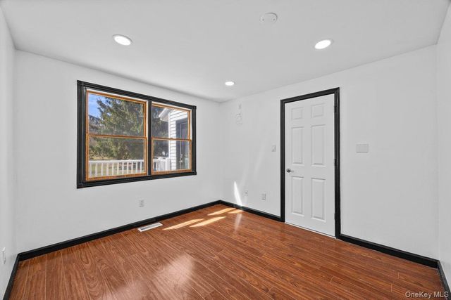 819 Canal Road, Mount Sinai, NY 11766