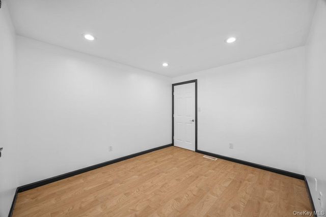 819 Canal Road, Mount Sinai, NY 11766