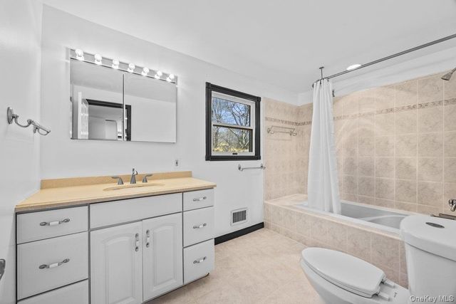 819 Canal Road, Mount Sinai, NY 11766