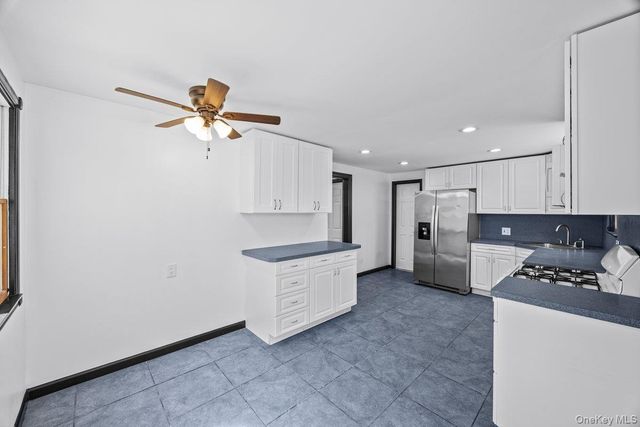 819 Canal Road, Mount Sinai, NY 11766