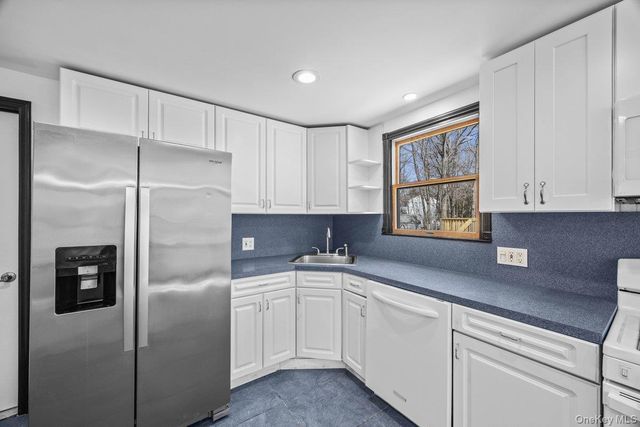 819 Canal Road, Mount Sinai, NY 11766