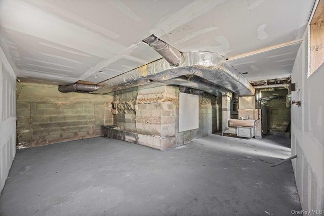 819 Canal Road, Mount Sinai, NY 11766