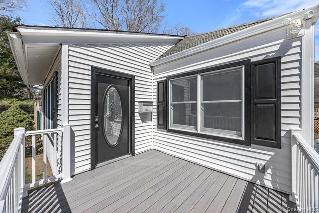 819 Canal Road, Mount Sinai, NY 11766