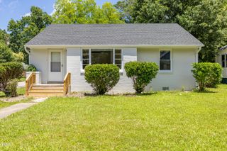 605 E Montgomery Street, Henderson, NC 27536