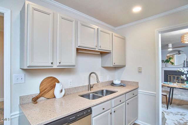 104 Planetree Lane, Cary, NC 27511