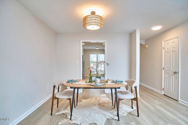 104 Planetree Lane, Cary, NC 27511