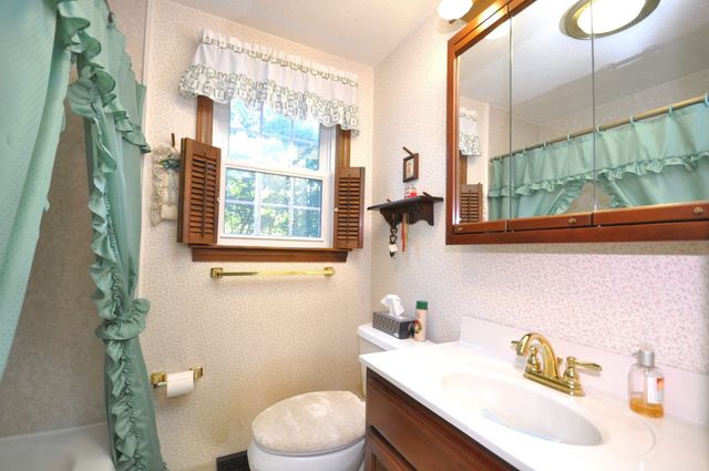 1008 Washington St, East Bridgewater, MA 02333