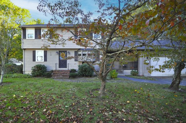 1008 Washington St, East Bridgewater, MA 02333