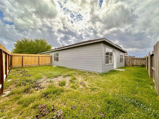 8202 Radial Court, Rosharon, TX 77583