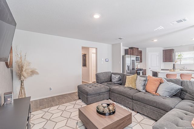 15210 Smoky Honeyeater, San Antonio, TX 78253