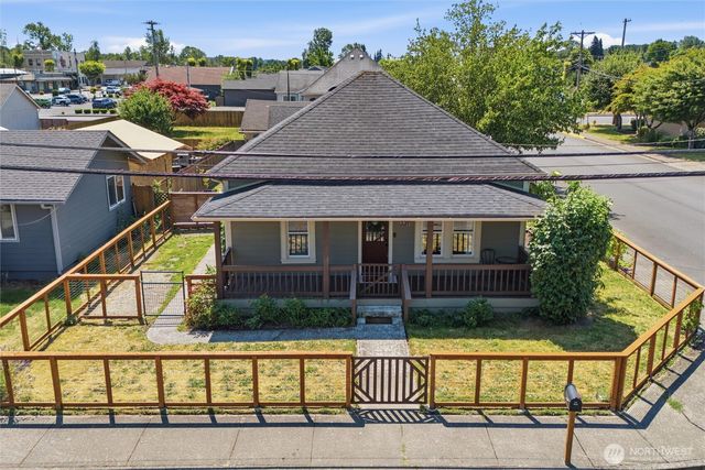 337 loves Avenue, Woodland, WA 98674