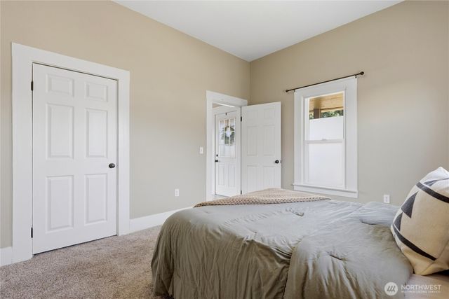 337 loves Avenue, Woodland, WA 98674