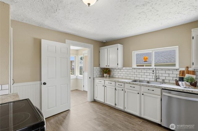 337 loves Avenue, Woodland, WA 98674