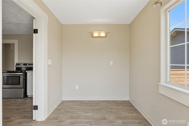 337 loves Avenue, Woodland, WA 98674