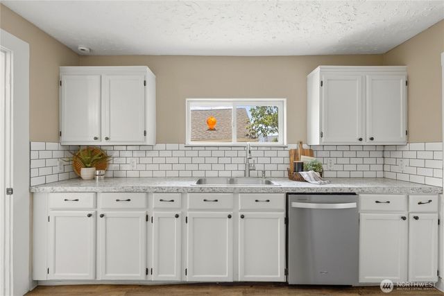 337 loves Avenue, Woodland, WA 98674