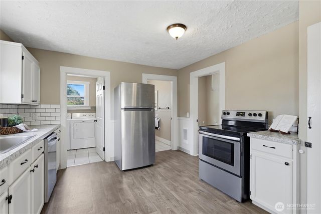337 loves Avenue, Woodland, WA 98674