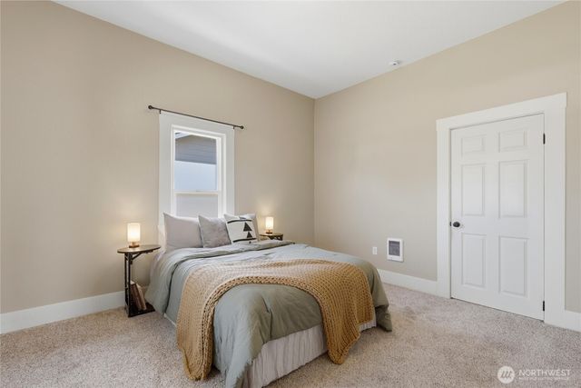 337 loves Avenue, Woodland, WA 98674