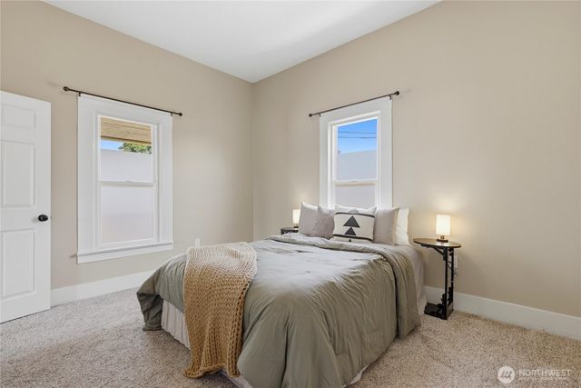 337 loves Avenue, Woodland, WA 98674