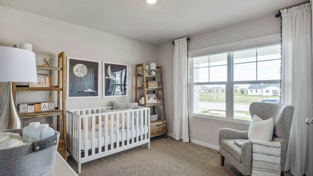 2878 Grassland Court, Hiawatha, IA 52233