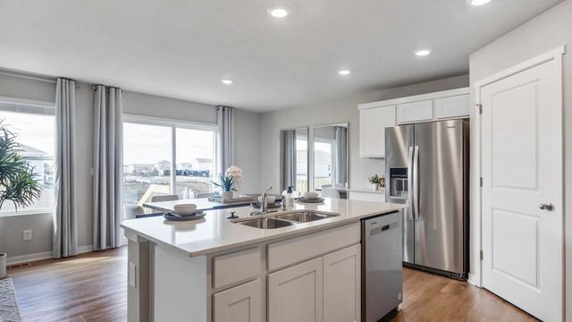 2878 Grassland Court, Hiawatha, IA 52233
