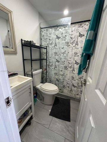 685 SW 7th Terrace, Dania Beach, FL 33004