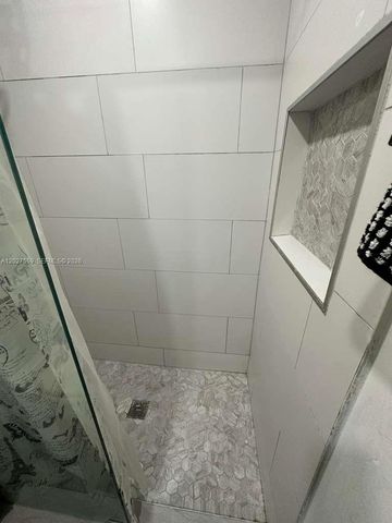 685 SW 7th Terrace, Dania Beach, FL 33004
