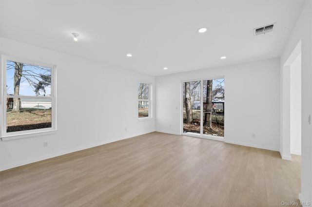 1 Hulse Street, Middletown, NY 10940