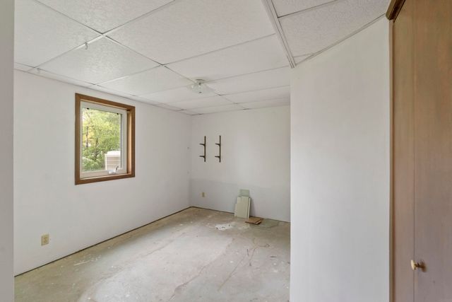 910 Juanita Avenue, Cedar Falls, IA 50613