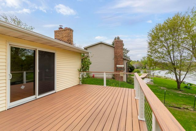 910 Juanita Avenue, Cedar Falls, IA 50613