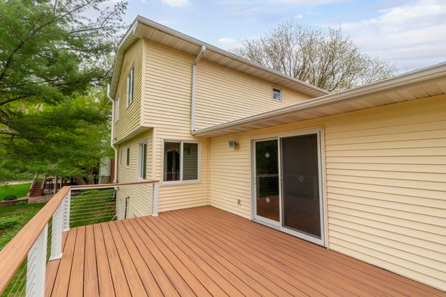 910 Juanita Avenue, Cedar Falls, IA 50613